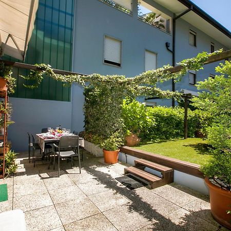 Elegance Suite Isabella - Happy Rentals Riva del Garda Exterior foto